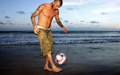 9D体育热评-基米希与萨利哈米季奇场边交流